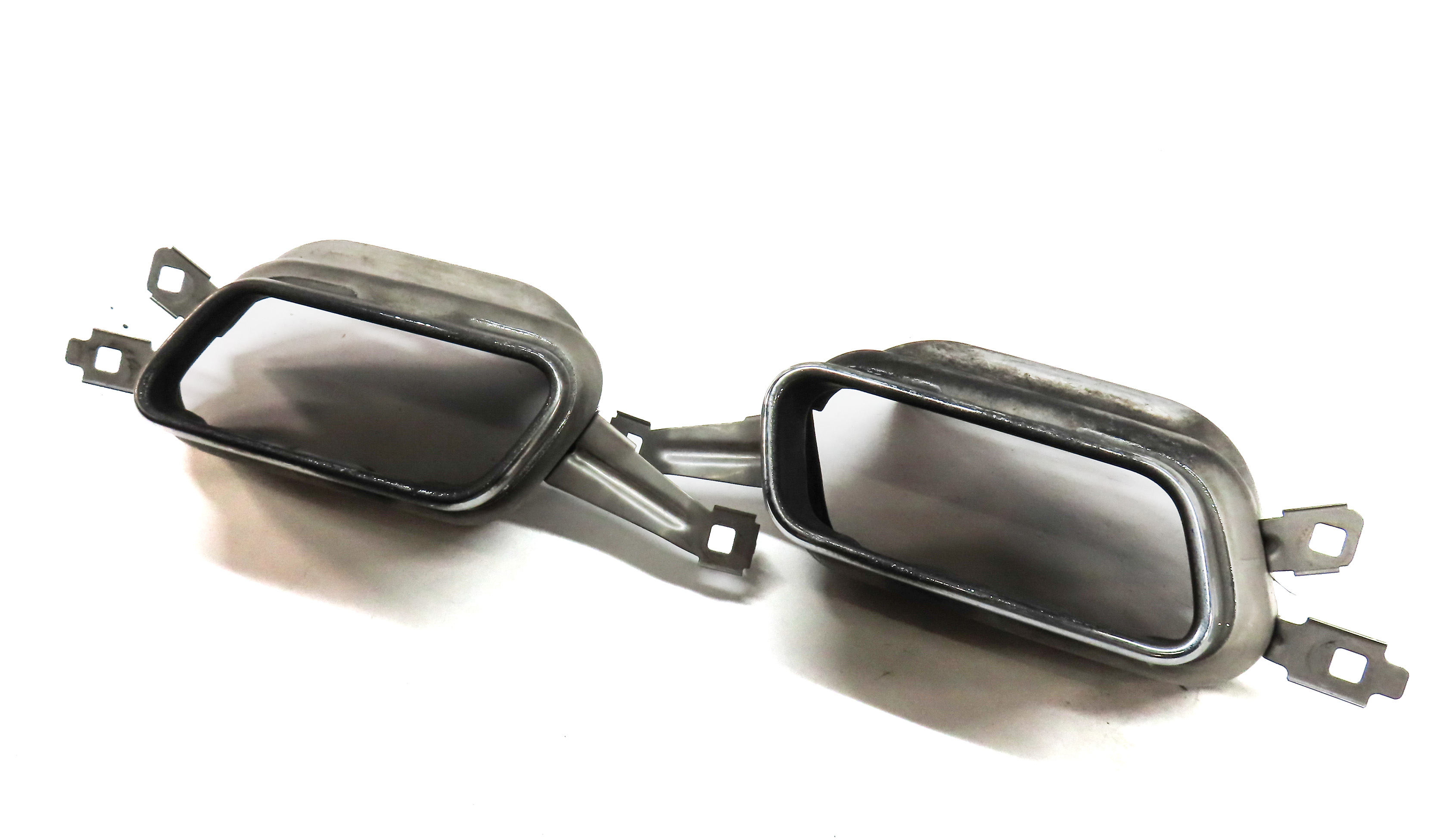 13-15 BMW 740i (F01 F02) 3.0L N55 ENGINE MUFFLER LEFT & RIGHT EXHAUST TIP SET 2 — exact item pictured